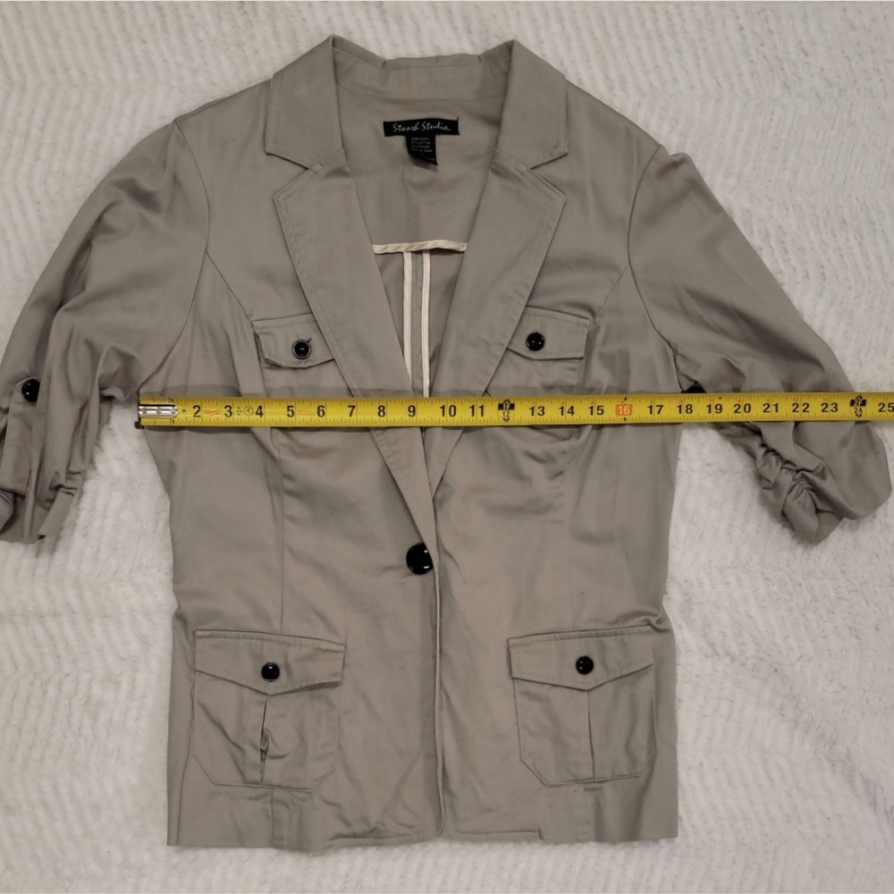 Grey Jacket - Picture 3 of 4